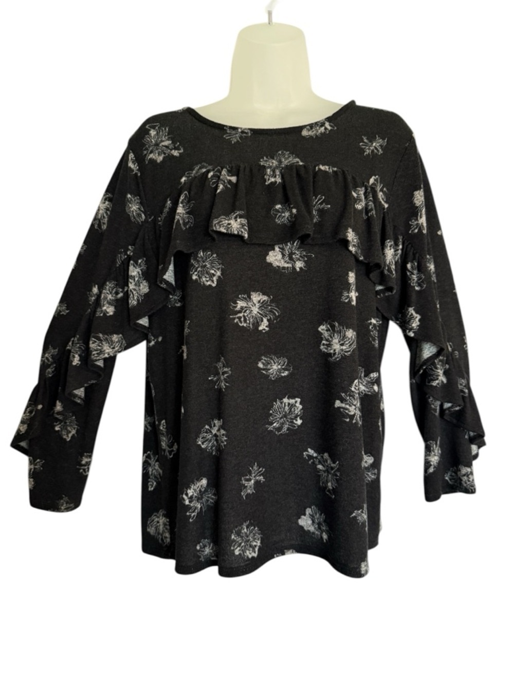 Simply Vera Vera Wang Black Floral Ruffle Knit Top Size Medium